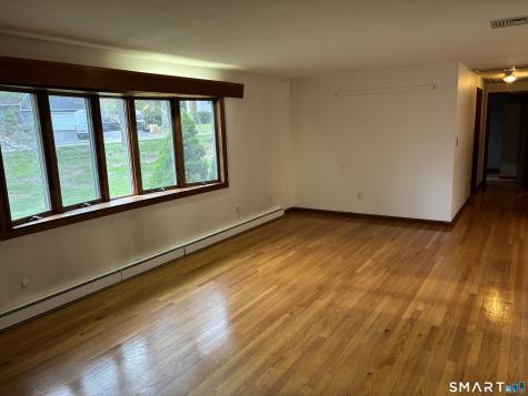 13 Robin Drive East Haven CT 06513