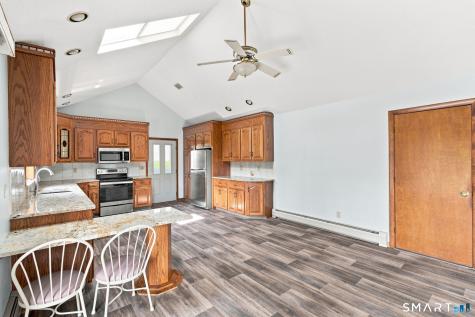 32 Knob Hill Lane Bristol CT 06010