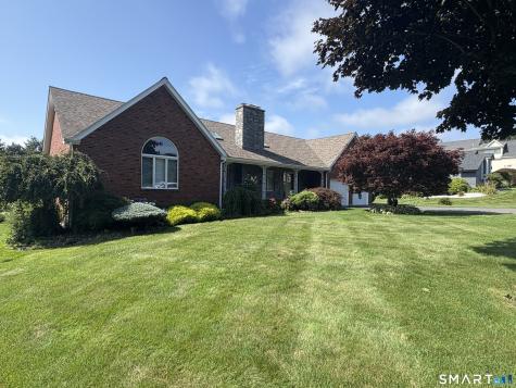 32 Knob Hill Lane Bristol CT 06010