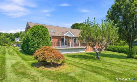 32 Knob Hill Lane Bristol CT 06010