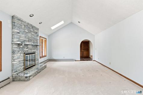 32 Knob Hill Lane Bristol CT 06010