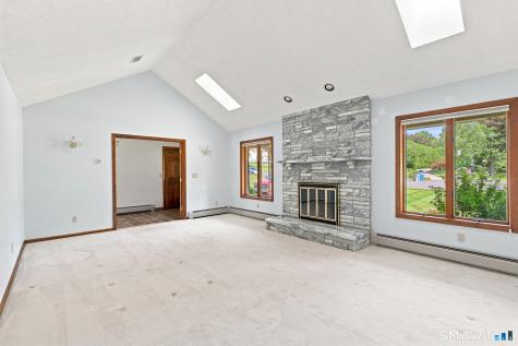 32 Knob Hill Lane Bristol CT 06010