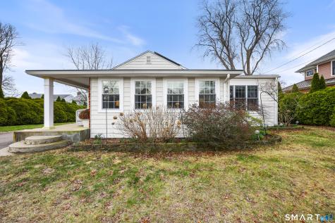 24 Seabreeze Road Old Saybrook CT 06475