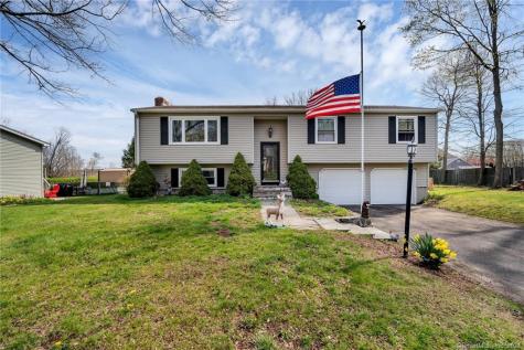 159 Wedgewood Drive Naugatuck CT 06770