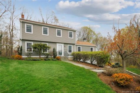 4 Robinmark Road Prospect CT 06712