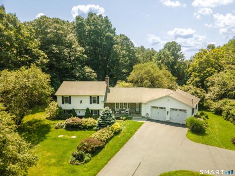 39 Fox Road Putnam CT 06260