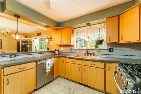 39 Fox Road Putnam CT 06260