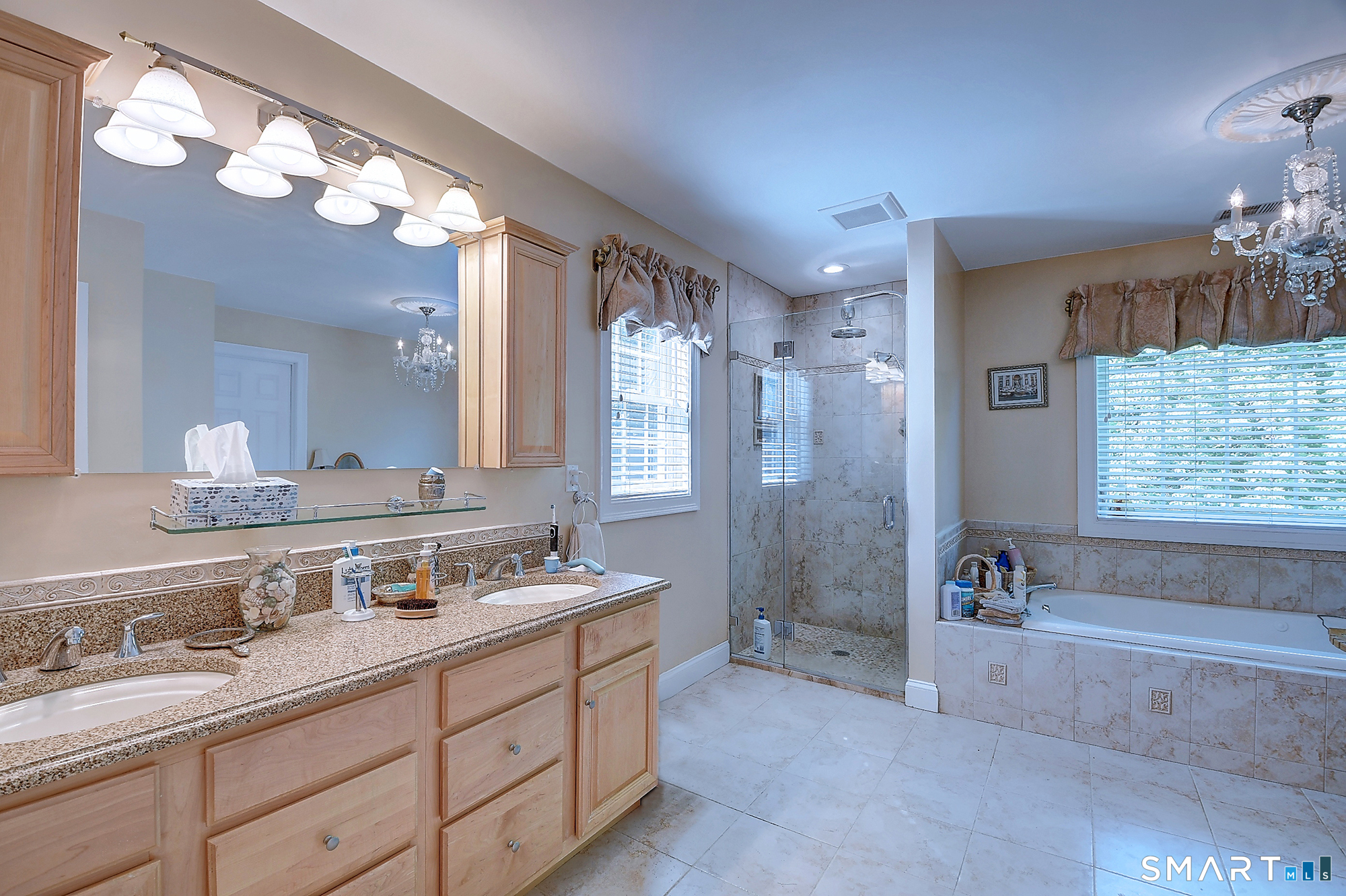 20 Livingston Way Manchester CT 06040