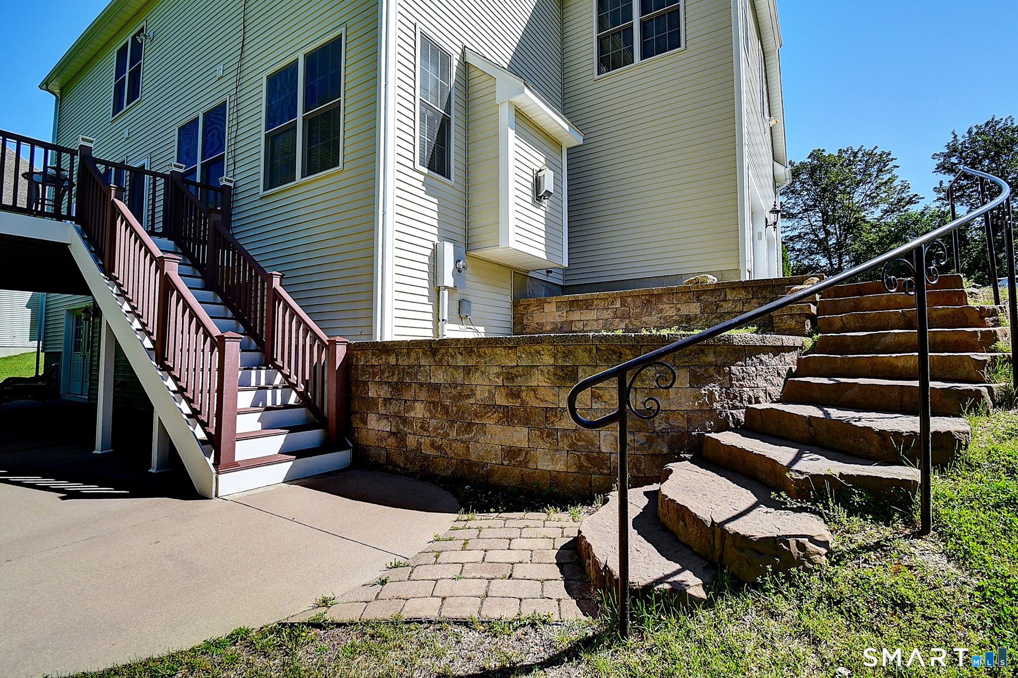 20 Livingston Way Manchester CT 06040
