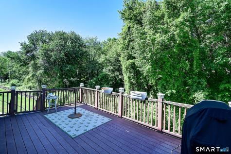 20 Livingston Way Manchester CT 06040