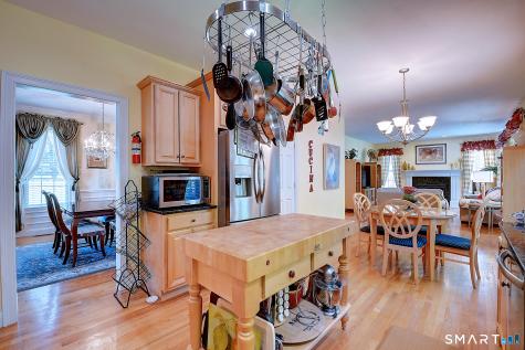 20 Livingston Way Manchester CT 06040