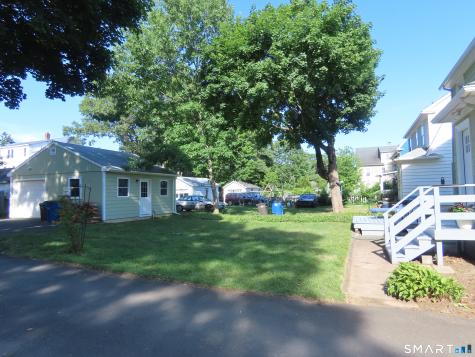 1885 Chapel Street New Haven CT 06515