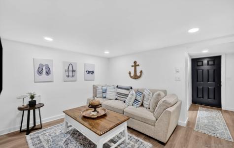 60 Wangonk Trail East Hampton CT 06424