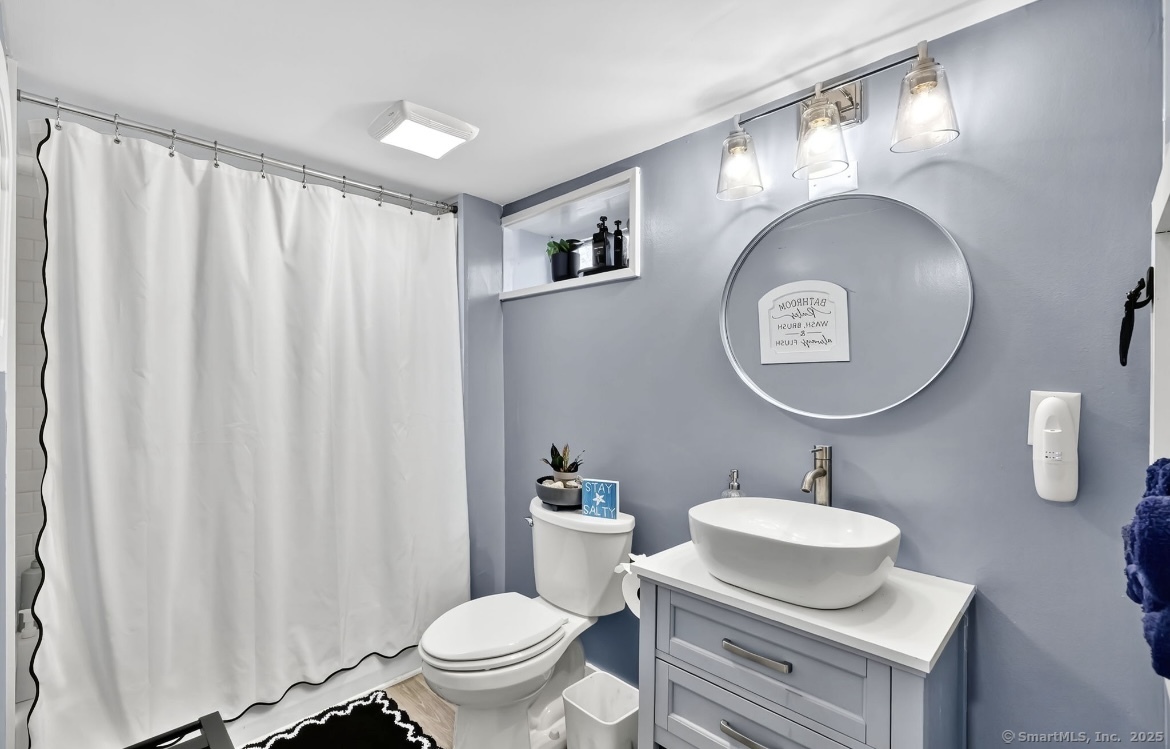 60 Wangonk Trail East Hampton CT 06424