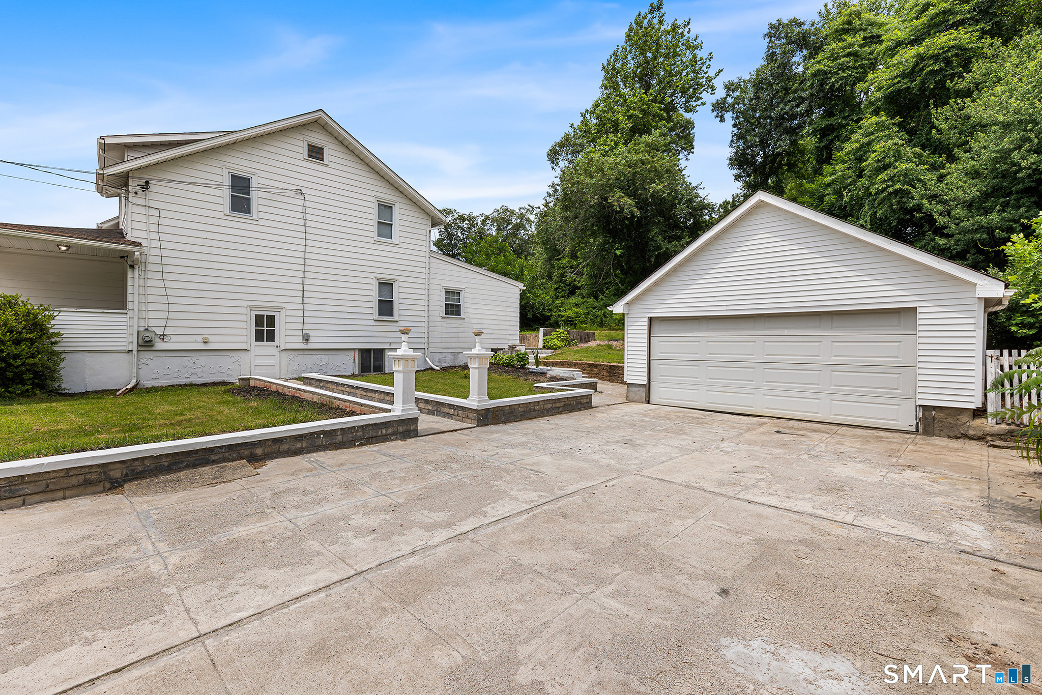 184 West Avenue Milford CT 06461