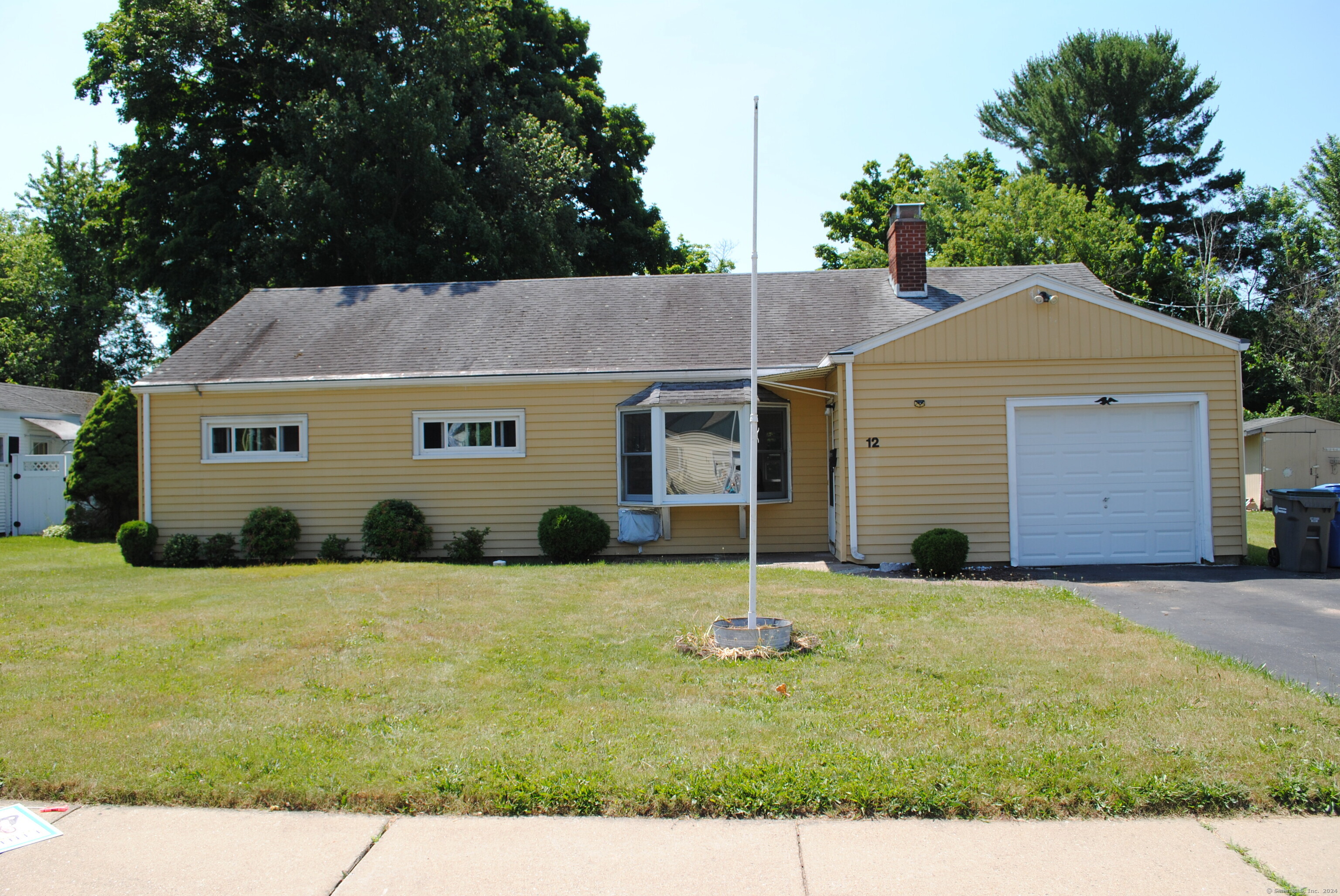 12 Conway Road Manchester CT 06042