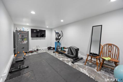 28 Maplewood Lane North Branford CT 06472