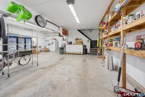 28 Maplewood Lane North Branford CT 06472