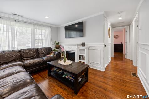 28 Maplewood Lane North Branford CT 06472