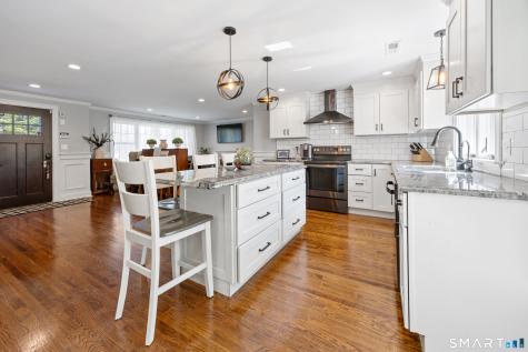 28 Maplewood Lane North Branford CT 06472