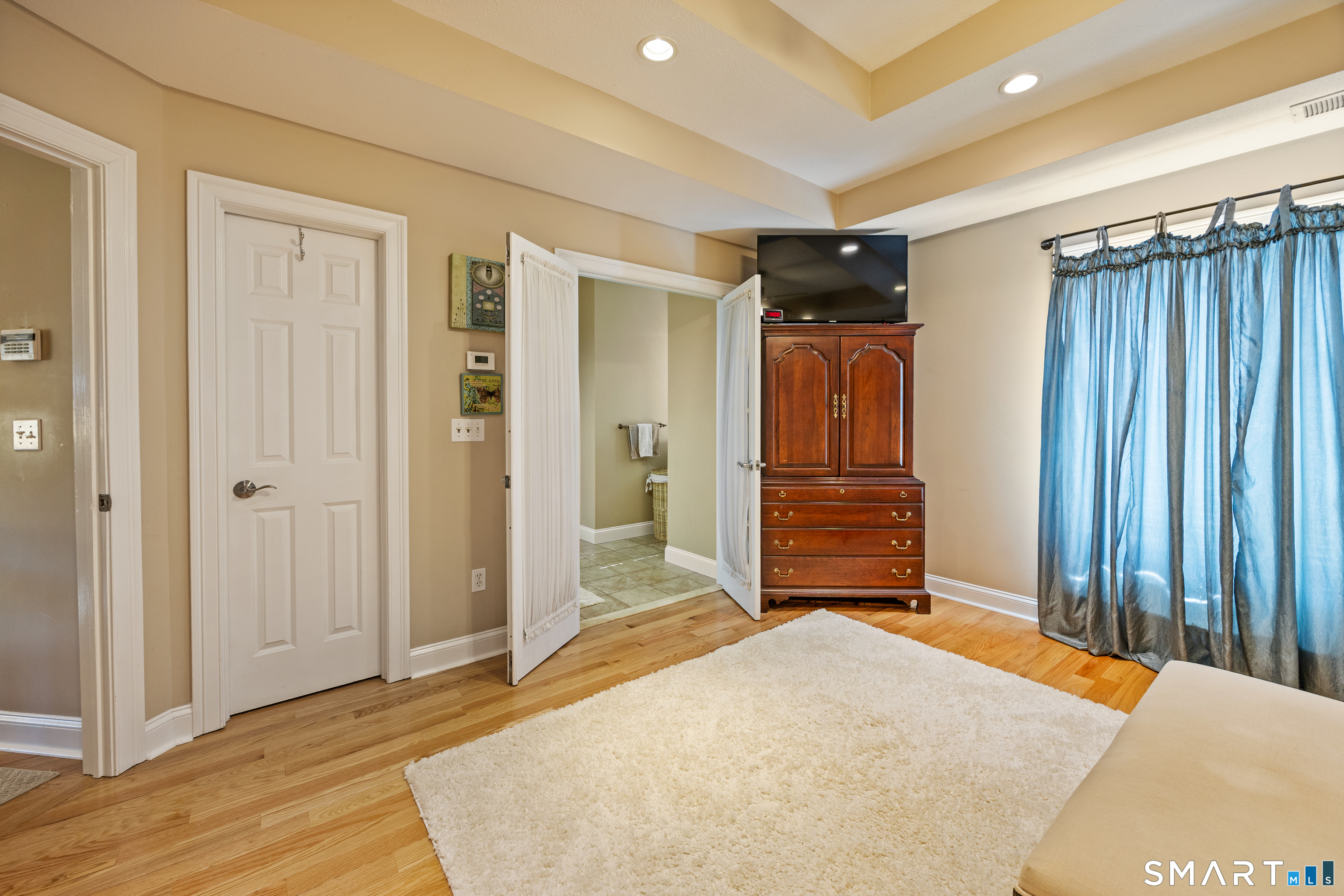 1 James Place Plainville CT 06062