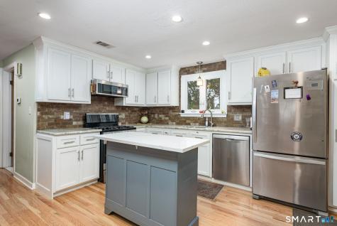 17 Pequot Road Plainville CT 06062