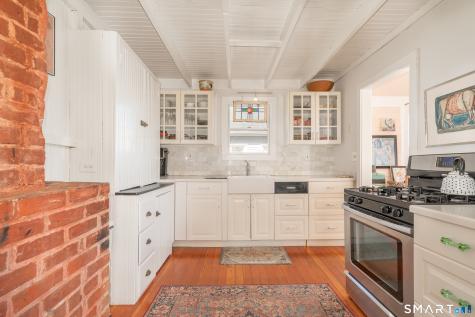 25 Bishop Road Branford CT 06405