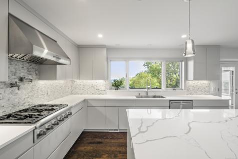 11 Hillcrest Drive New Fairfield CT 06812