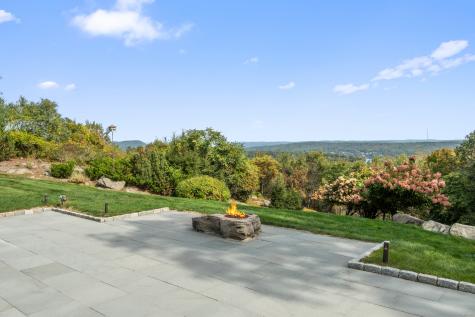 11 Hillcrest Drive New Fairfield CT 06812