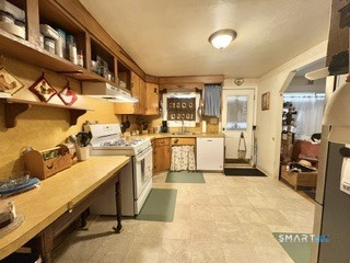 14 Leland Drive East Hartford CT 06108
