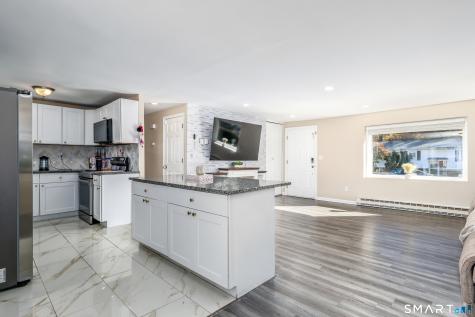 50 Deering Lane Waterbury CT 06706