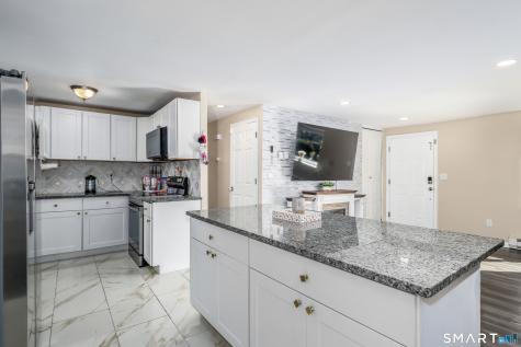 50 Deering Lane Waterbury CT 06706