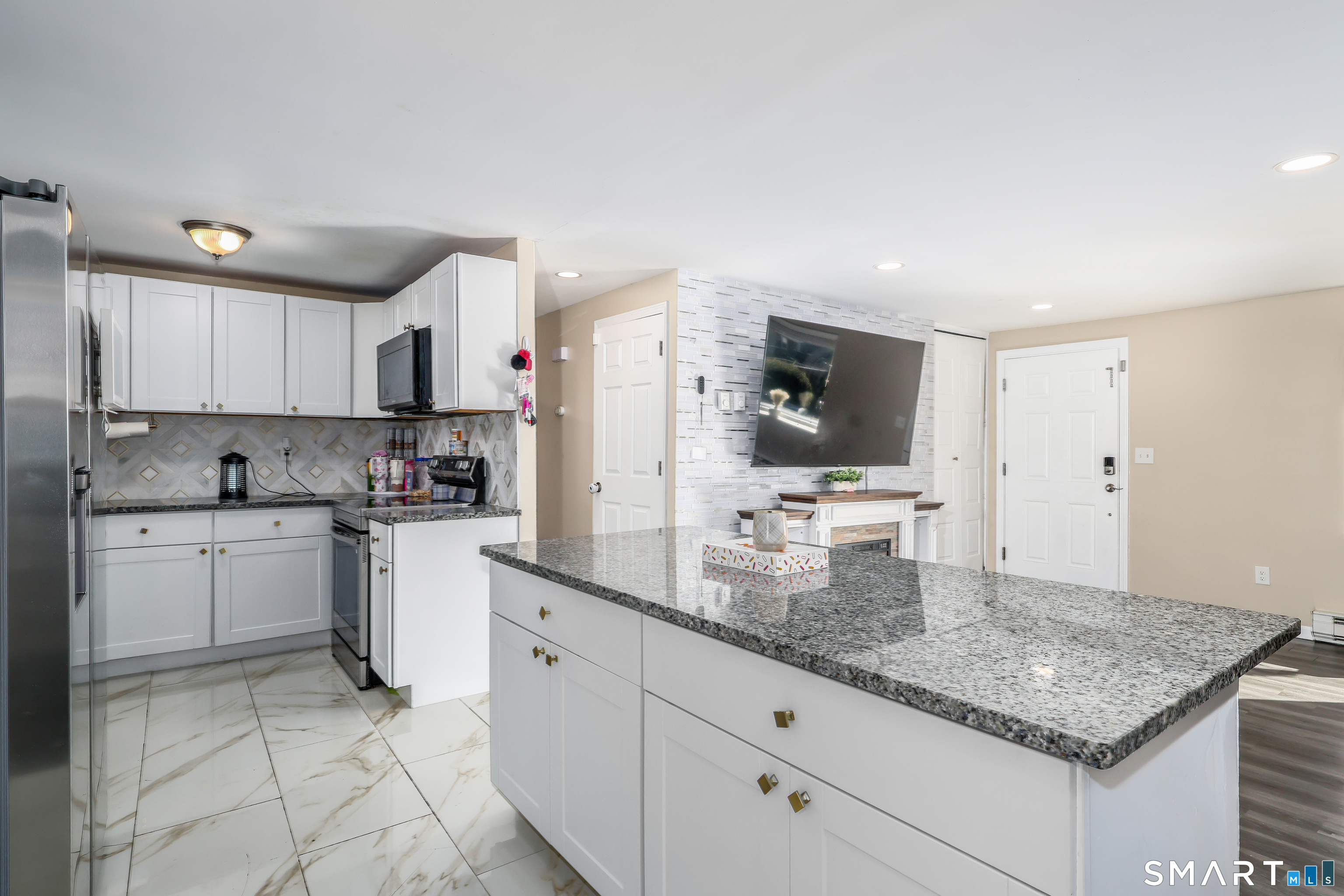 50 Deering Lane Waterbury CT 06706