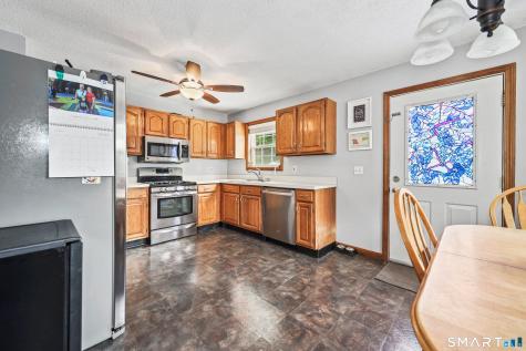 33 Red Robin Road Naugatuck CT 06770