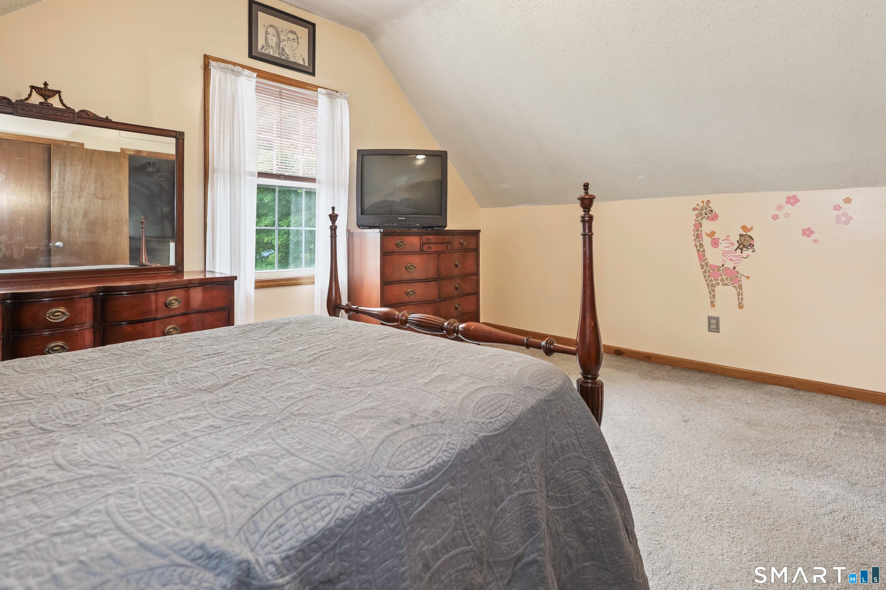 33 Red Robin Road Naugatuck CT 06770