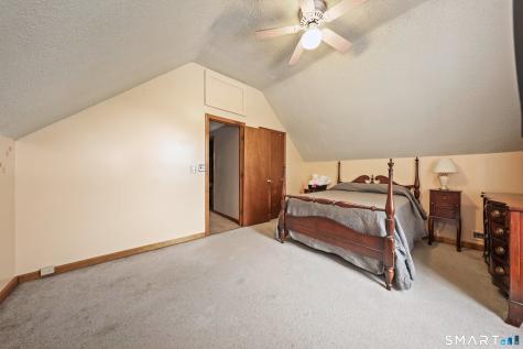 33 Red Robin Road Naugatuck CT 06770