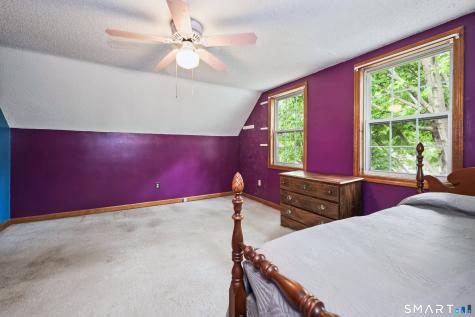 33 Red Robin Road Naugatuck CT 06770