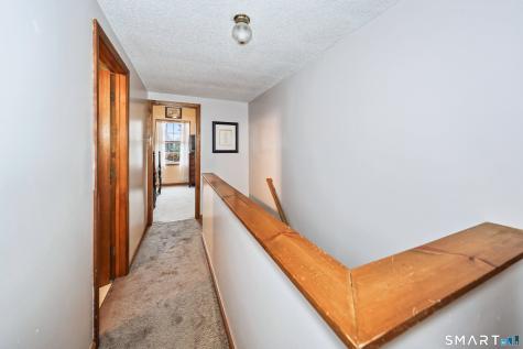 33 Red Robin Road Naugatuck CT 06770