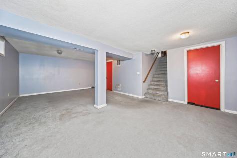 33 Red Robin Road Naugatuck CT 06770