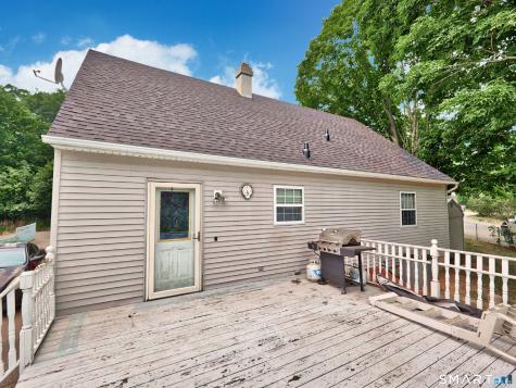 33 Red Robin Road Naugatuck CT 06770