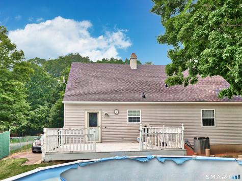 33 Red Robin Road Naugatuck CT 06770