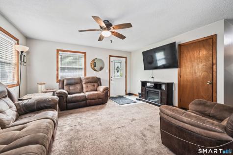 33 Red Robin Road Naugatuck CT 06770