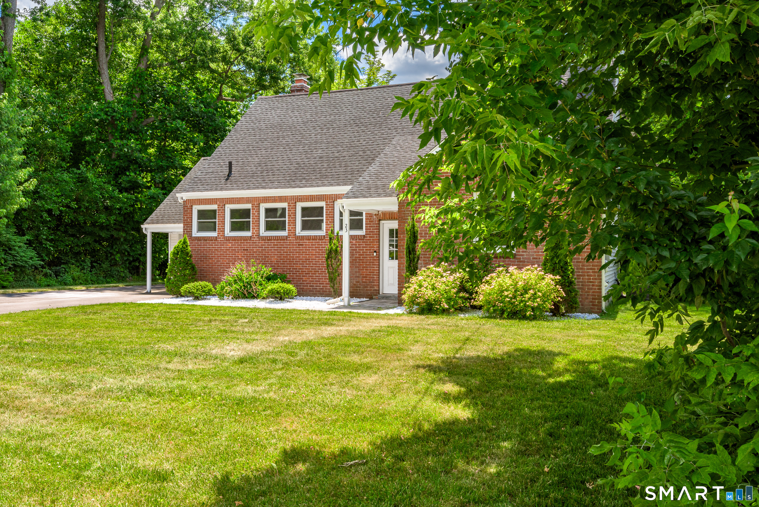 23 Ludlow Road Windsor CT 06095