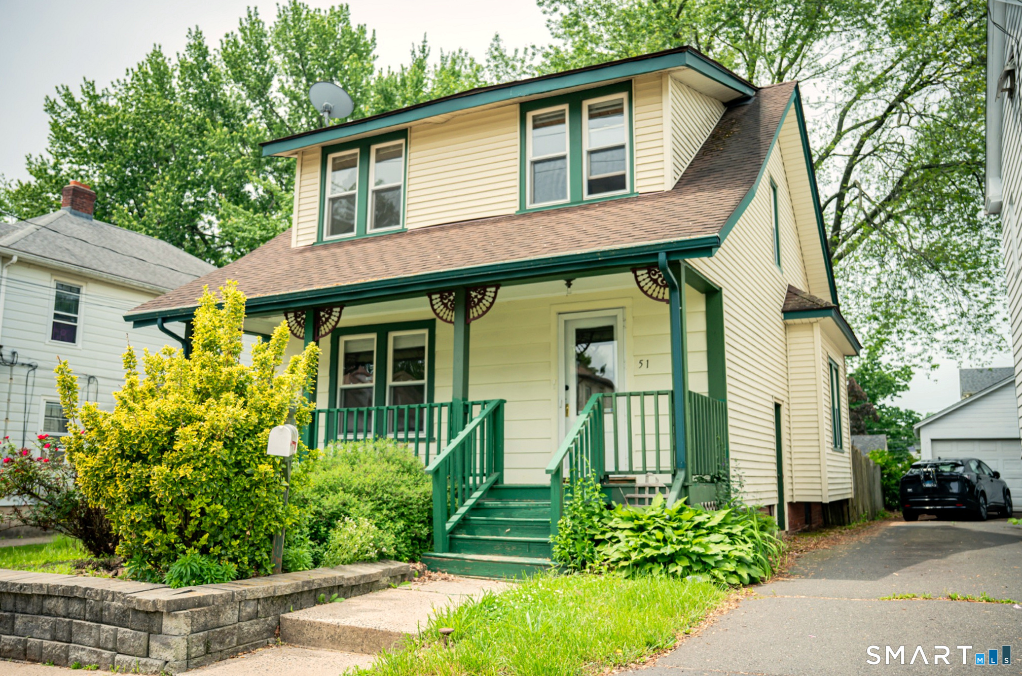 51 Nesbit Avenue West Hartford CT 06119