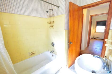 1782 Farmington Avenue Farmington CT 06085