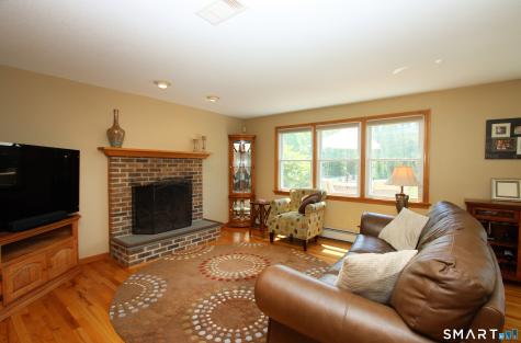 7 Vincent Circle South Windsor CT 06074
