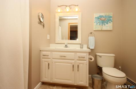 7 Vincent Circle South Windsor CT 06074