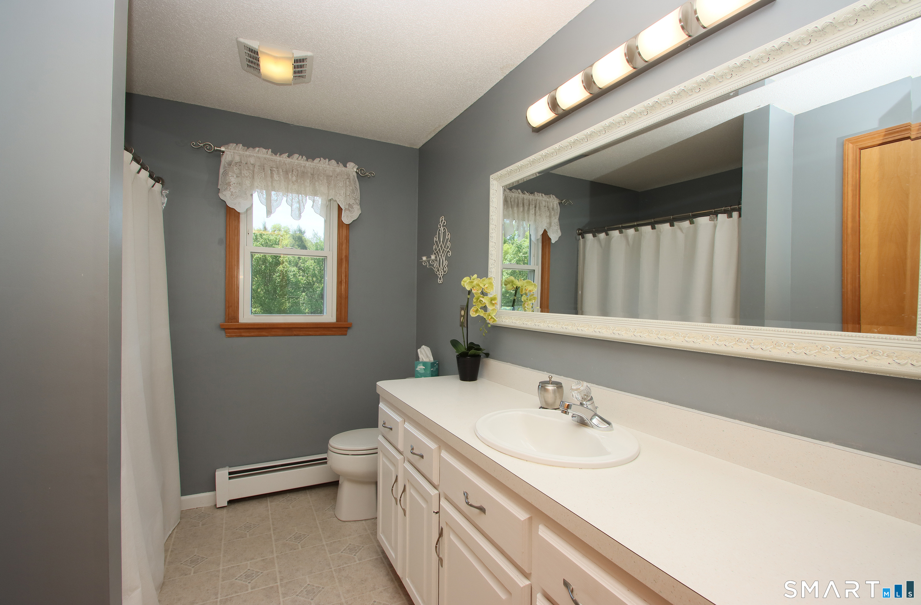 7 Vincent Circle South Windsor CT 06074