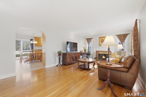 5 Arrowhead Road Trumbull CT 06611