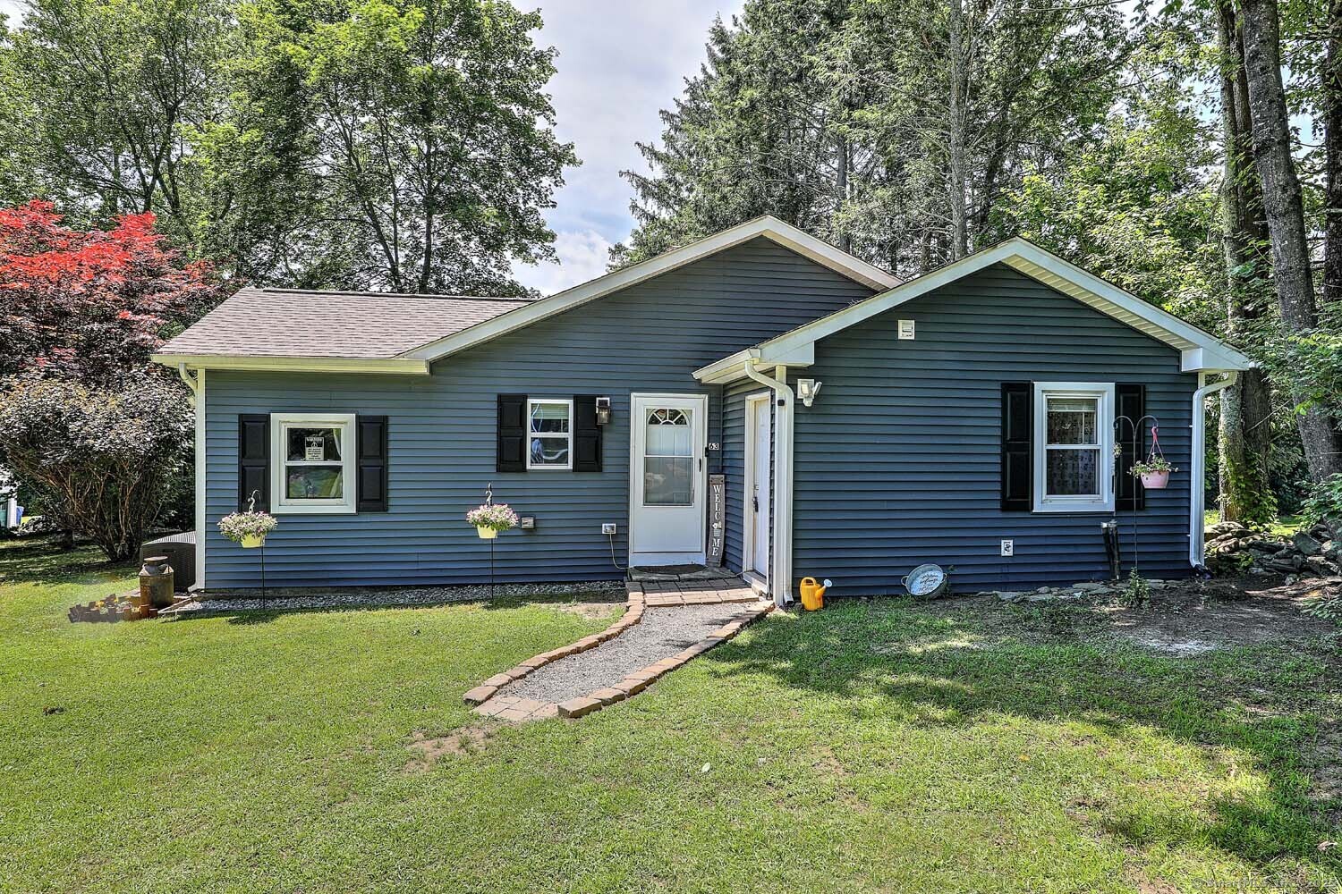 63 Bailey Street Brooklyn CT 06234